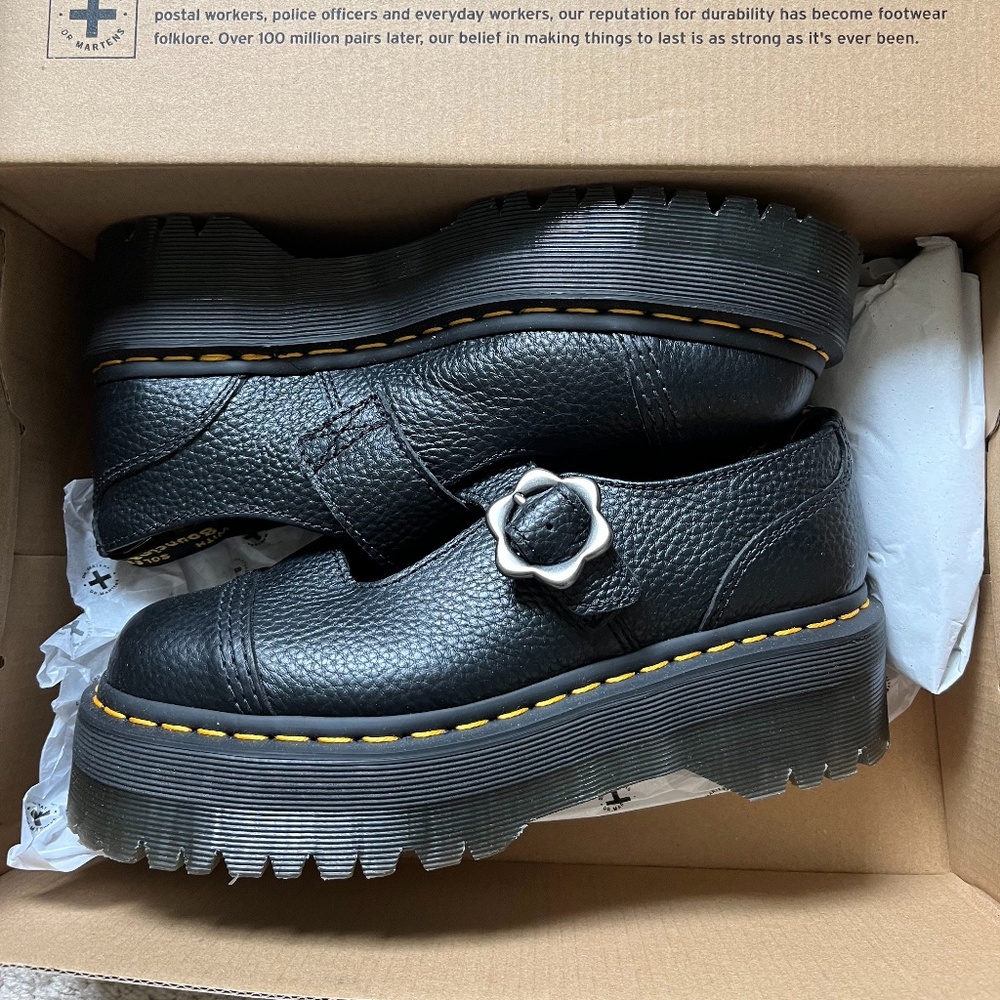 COPY - Dr. Marten Addina Flower Platforms Size 7  *Brand New*